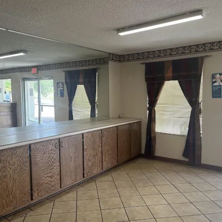 Motel 6 - McComb, MS