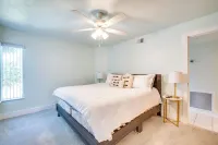 Cedar Key Condo w/ Balcony & Gulf Views! - balcony