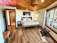 Penthouse Views Full AC Coral Bay St John, Easy Drive Restaurants, Bars, Beaches