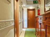 Hotel dei Quiriti Hoteles cerca de Puente de Sant'Angelo