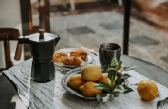 Braithwaite Hobart, Chic Pied-a Terre with Fireplace & Outdoor Bath