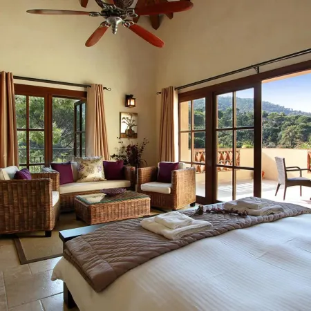 FREE €650 Daily Lux Pack - 7 Bed Villa, pools, spa