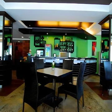 MO2 Westown Hotel Bacolod - Downtown