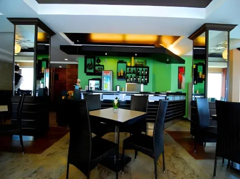 MO2 Westown Hotel Bacolod - Downtown