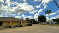 Atria Inn & Suites
