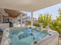 Villa Blanka Hotels in Podgora