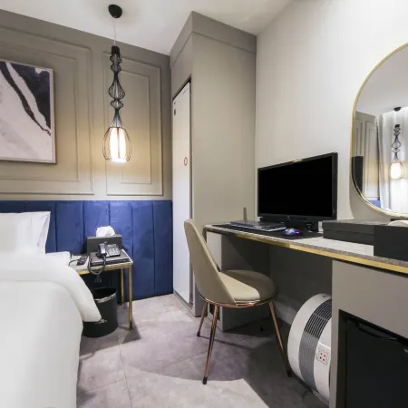 Wonju Hotel on the moon Отели рядом с достопримечательностью «Курорт Пиноккио»