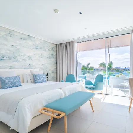Hotel Lava Beach