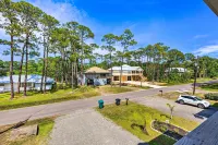 Dauphin Island Retreat 2 Blocks to Beach! - Apartments