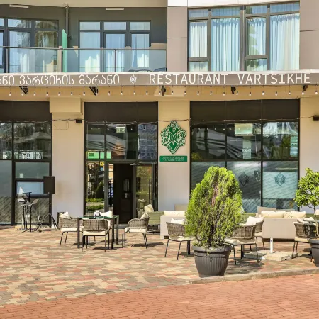 The Grandeur Hotel