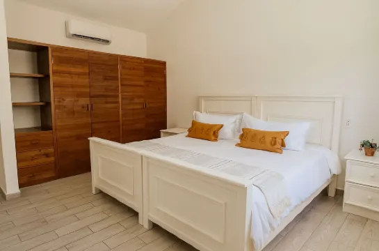 Boho Minimal 3-Min Beach Private Parking