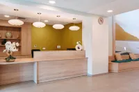 Zenitude Quality Aparthotel Ploërmel Hotels in Ploermel