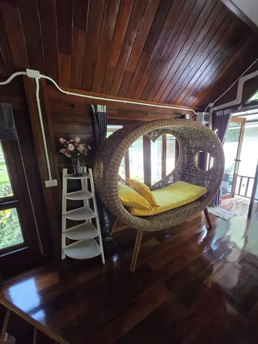 รูปภาพของรีทรีทบนภูเขาที่เงียบสงบในอ่าวลึกใต้