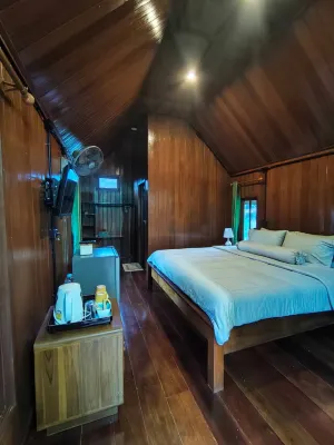 Escape to Nature in Ao Luek Tai with Thai-Style House - Homestays