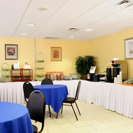 Residence & Conference Centre - Oakville