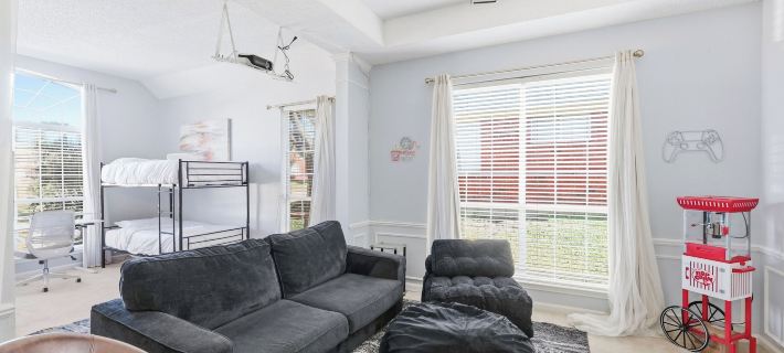 Bright & Cozy 4BR Home Hotels in Collin County