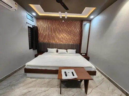 โรงแรม ศรี สันวาลิยา - 2 ดาว