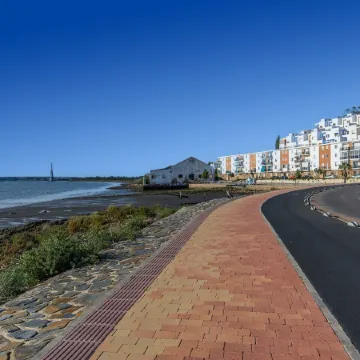 Riverside Ayamonte Apartment for 2