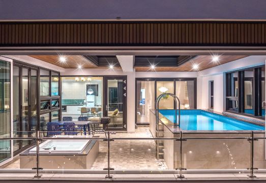 여수 티라061 부티크스파앤풀