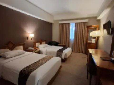 Royal Denai Hotel ブキティンギのホテル