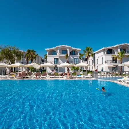 La Benata Beach Hotel