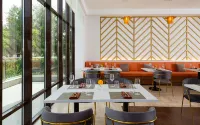 DoubleTree by Hilton Shymkent - bar