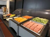 薩利納克魯斯城市快捷酒店 - 早餐