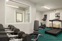 تاون بليس سويتس باي ماريوت أناهايم ماين جايت نير أنجل ستاديوم - نادي رياضي