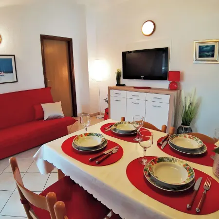 Apartments Zrinka