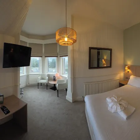 North Shore Hotel