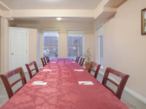 Ramada by Wyndham 100 Mile House Hotels in 100 Mile House