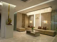 โรงแรมวาร์ชัน อินเทอร์นาชั่นแนล โรงแรมในเอโรด