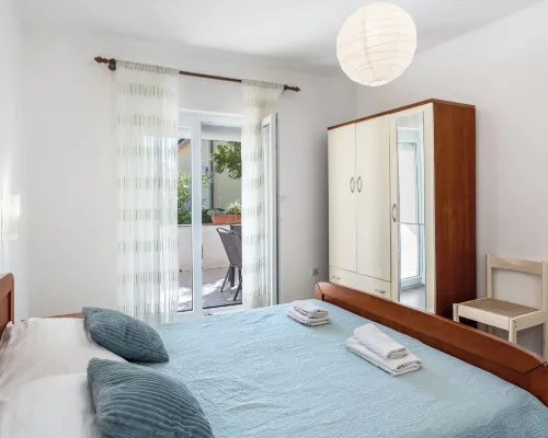 Apartments Baras Hotels in Nin
