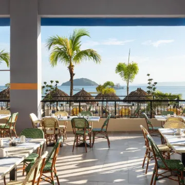 Decameron la Marina Guayabitos, Ramada All-Inclusive Resort