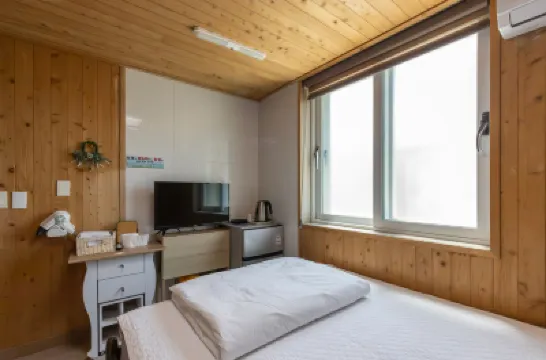 Odaesan Healing Town Silver Hotels near Woljeongsa