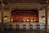 Pocketbook Hotel and Bath