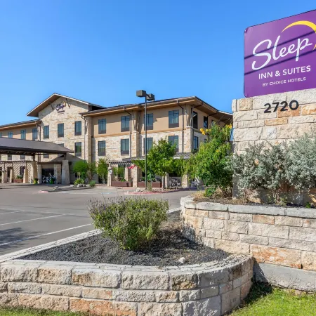 Sleep Inn & Suites