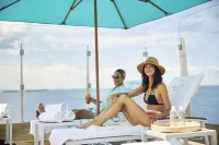 Sunsuites Villas At Sunseeker Resort, Curio By Hilton - spa