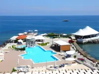 Dome Hotel - プール