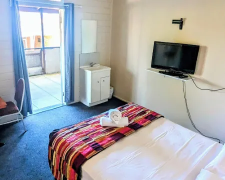 Grand Central Hotel Proserpine فنادق في بروسربين