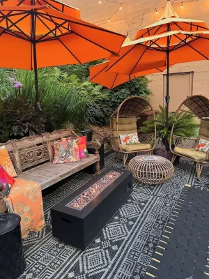 Romantic Copper ROOM at historic 123 S Washington فنادق في 