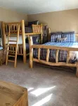 Lakeside, Ski Condo with Amazing Views, Quiet, Family-Friendly