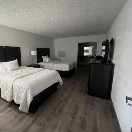 Skylite Inn