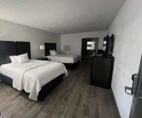 Skylite Inn