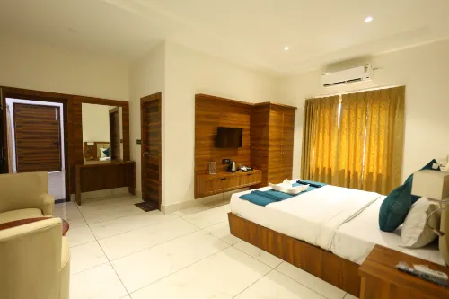 Corbett Caves Resort