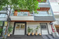 HOTEL ELEGANCE - balcony