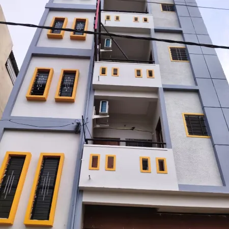 Guru Mauli Yatri Nivas