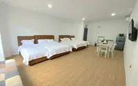 CN Homestay B1 Floor 2 at Nagoya Hill Mall - 2-Star