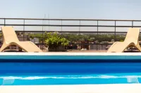 Ramada Plaza by Wyndham Tucuman - Rooftop Pools