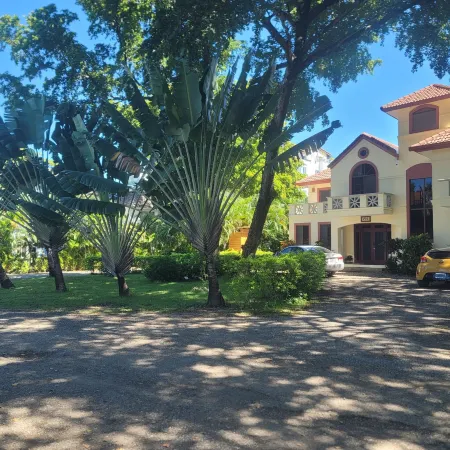 B&B Pavillion
